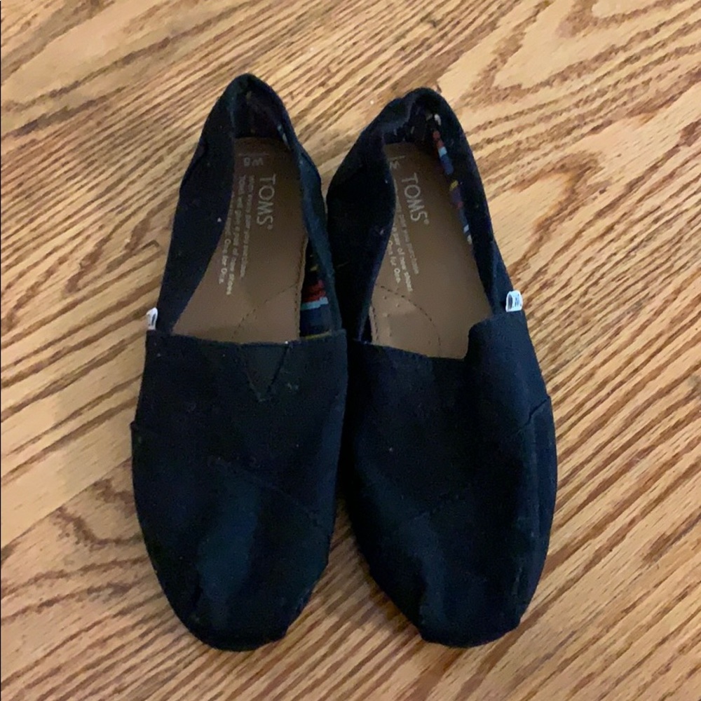 Toms Black Size 5 Slip Ons